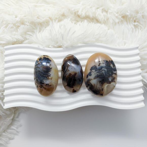 Dendritic Agate Palm Stone Grounding Crystal - Picture 5 of 9
